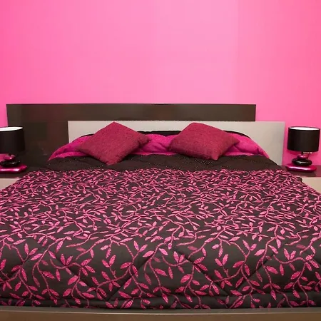 Lovely Place For An Excellent Vacation Апартаменты *